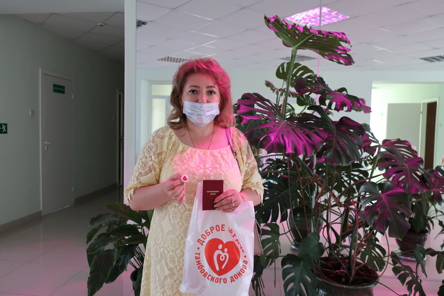 В Тамбове наградили активных доноров крови 